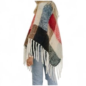 New Color Block Tassel Acrylic Poncho